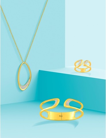 Collier en plaqué or et...