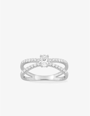 Bague solitaire accompagnée...