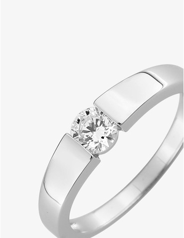 Bague solitaire en or blanc...