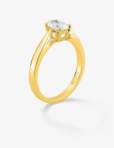 Bague solitaire ovale en or...