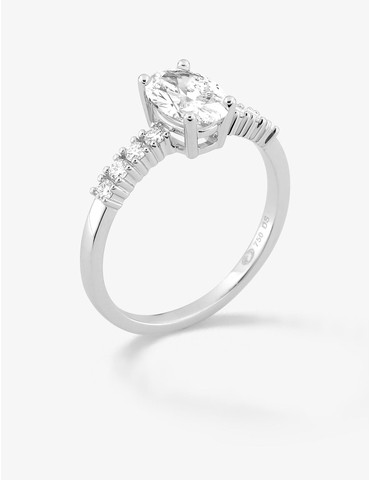 Bague solitaire accompagnée...