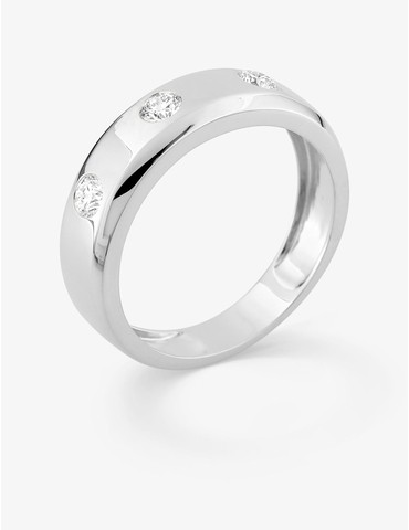 Bague 3 diamants...