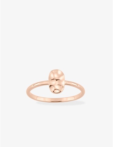 Bague ovale effet martelé...