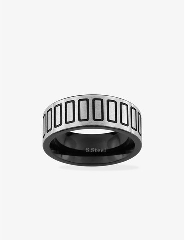 Bague en acier grise avec...