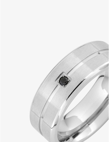 Bague en acier gris avec...