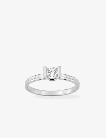 Bague solitaire en or blanc...