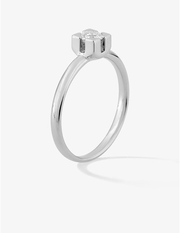 Bague solitaire en or blanc...