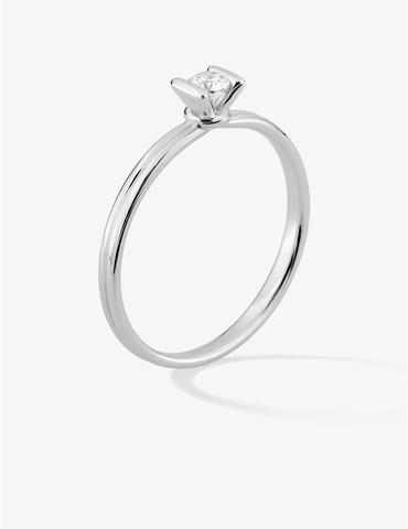 Bague solitaire en or blanc...