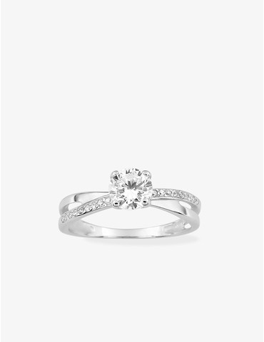 Bague solitaire accompagnée...