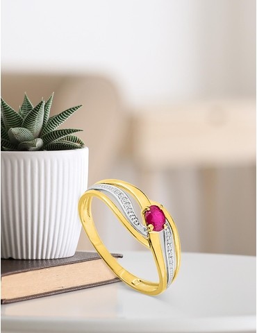 Bague entrelacs en or jaune...