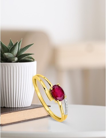Bague or jaune 375‰ et rubis