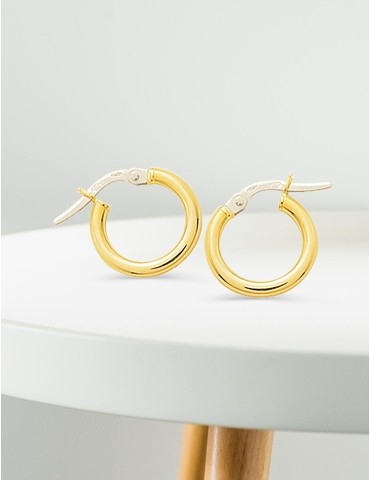 Boucles d'oreilles créoles...