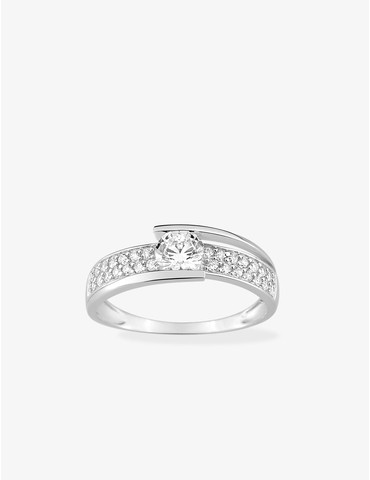Bague fantaisie solitaire...