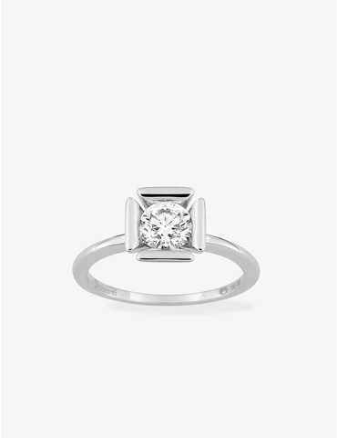 Bague solitaire en or blanc...