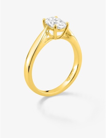 Bague solitaire ovale en or...