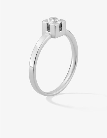 Bague solitaire en or blanc...
