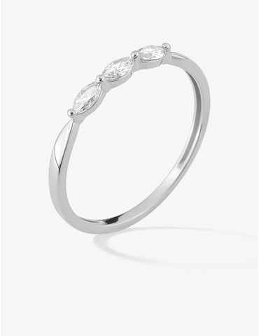Bague 3 diamants...